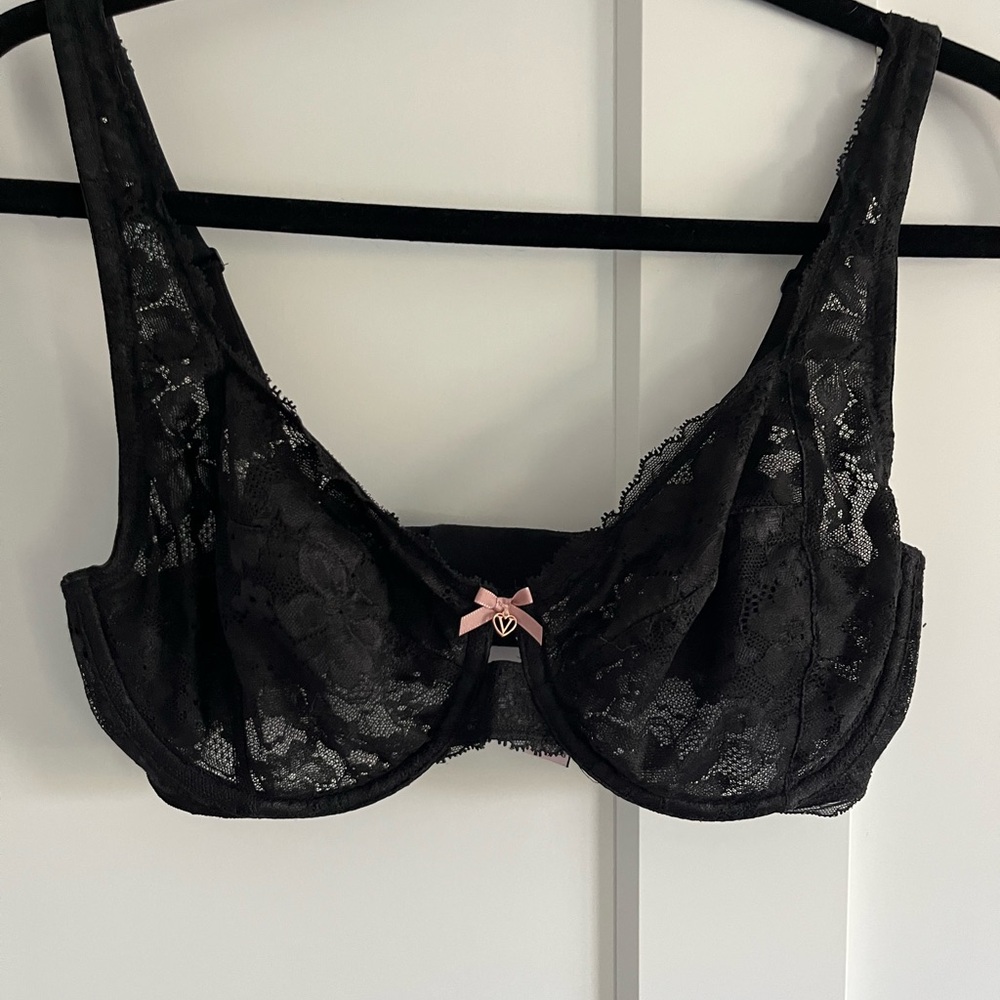 Victoria's Secret Black unlined Demi Lace Bra 34 DDD